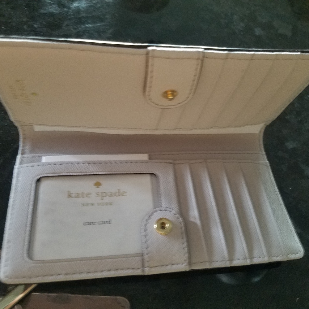 Kate Spade Wallet - Picture 2 of 5